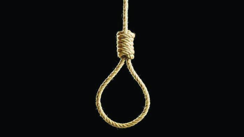 Distraught man discovers 'girlfriend cheating', commits suicide - Vimarsana News